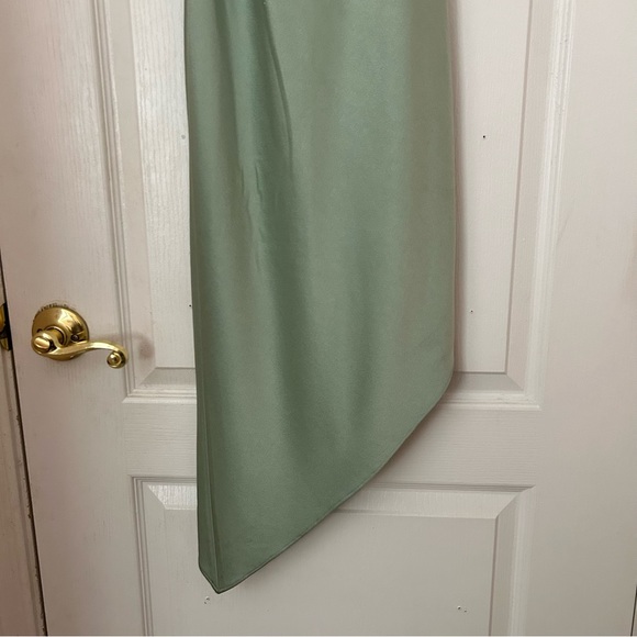 Alice + Olivia Satin Dress - Picture 7 of 7